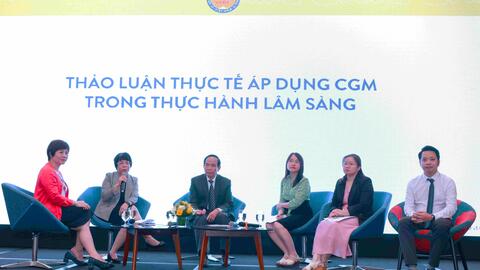 Theo dõi đường huyết liên tục là yêu cầu quan trọng đối với người bệnh đái tháo đường