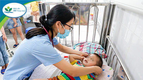 Tăng cường công tác truyền thông, khám, phân loại, thu dung, điều trị và kiểm soát lây nhiễm sởi trong cơ sở khám bệnh, chữa bệnh