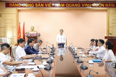 Đẩy mạnh thanh toán không dùng tiền mặt trong các cơ sở khám, chữa bệnh