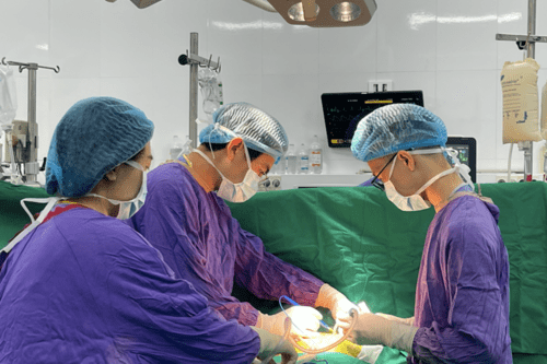 Ca lấy - ghép đa tạng thứ 100 từ người cho chết não tại BV Việt Đức: Hồi sinh nhiều cuộc đời