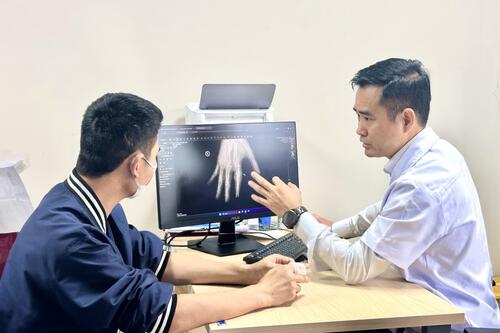 Vi phẫu thuật thành công cứu sống ngón tay thủy thủ bị đứt rời sau 25 giờ