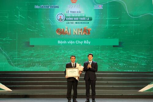 Vinh danh 20 cơ sở y tế tiêu biểu xây dựng môi trường không khói thuốc