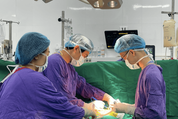 Ca lấy - ghép đa tạng thứ 100 từ người cho chết não tại BV Việt Đức: Hồi sinh nhiều cuộc đời